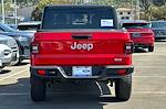 Used 2020 Jeep Gladiator Overland Crew Cab 4x4, Pickup for sale #T101734 - photo 4