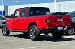 Used 2020 Jeep Gladiator Overland Crew Cab 4x4, Pickup for sale #T101734 - photo 5