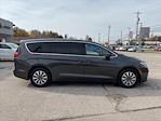 Used 2022 Chrysler Pacifica Touring L FWD, Minivan for sale #D1132 - photo 5