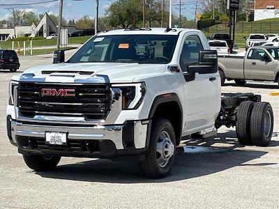 2024 GMC Sierra 3500 Regular Cab 4WD, Cab Chassis for sale #BF330570 - photo 1