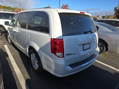 Used 2019 Dodge Grand Caravan SXT FWD, Minivan for sale #1U7349P - photo 2