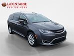 Used 2018 Chrysler Pacifica Touring L FWD, Minivan for sale #24U1020A - photo 4