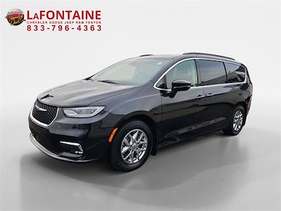 Used 2022 Chrysler Pacifica Touring L FWD, Minivan for sale #24U2732A - photo 1