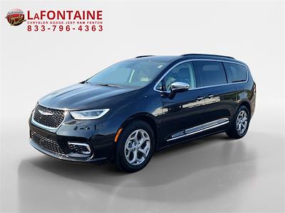 Used 2023 Chrysler Pacifica Limited FWD, Minivan for sale #4U0789P - photo 1