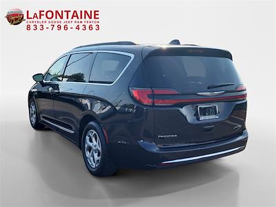 Used 2023 Chrysler Pacifica Limited FWD, Minivan for sale #4U0789P - photo 2