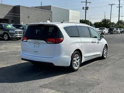 2017 Chrysler Pacifica FWD, Minivan for sale #HR588104 - photo 2