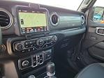 Used 2022 Jeep Gladiator Overland Crew Cab 4WD, Pickup for sale #NL182971B - photo 21