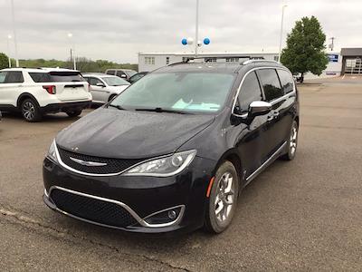 Used 2019 Chrysler Pacifica Limited FWD, Minivan for sale #1PT9794 - photo 1