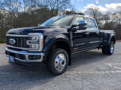 New 2025 Ford F-450 Lariat Crew Cab 4WD, Pickup for sale #SEC08521 - photo 1