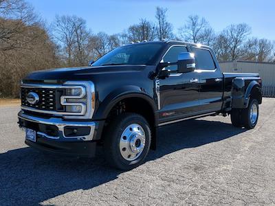 New 2025 Ford F-450 Lariat Crew Cab 4WD, Pickup for sale #SEC09334 - photo 1