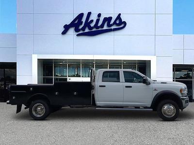 New 2024 Ram 5500 Tradesman Crew Cab 4WD, Knapheide PGTD Gooseneck Flatbed Truck for sale #RG129737 - photo 1