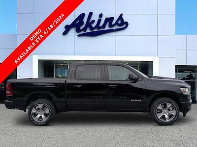 2024 Ram 1500 Crew Cab 4WD, Pickup for sale #RN161091 - photo 1