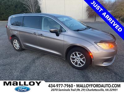 Used 2017 Chrysler Pacifica Touring FWD, Minivan for sale #F24628B - photo 1