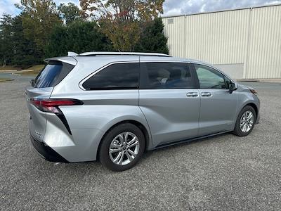 Used 2021 Toyota Sienna Platinum AWD, Minivan for sale #MP11683 - photo 2