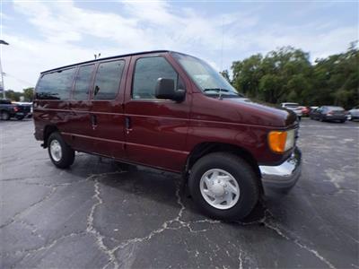 Used 2004 Ford E-350 XLT 4x2, Passenger Van for sale #F7599A - photo 1