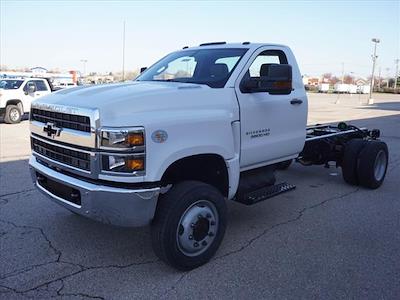 2024 Chevrolet Silverado 5500 Regular Cab DRW 4x4, Cab Chassis for sale #242715F - photo 1