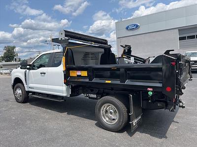 2023 Ford F-350 Super Cab DRW 4WD, Reading Dump Truck for sale #T23275 - photo 2