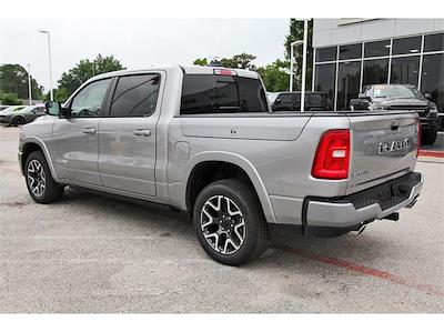 2025 Ram 1500 Crew Cab 4x4, Pickup for sale #529008 - photo 2