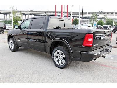 2025 Ram 1500 Crew Cab 4x4, Pickup for sale #529013 - photo 2