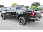 2025 Ram 1500 Crew Cab 4x2, Pickup for sale #529023 - photo 7