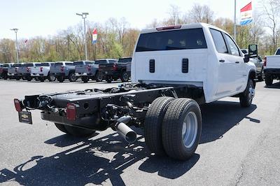 2024 Chevrolet Silverado 3500 Crew Cab 4x4, Cab Chassis for sale #29555 - photo 2