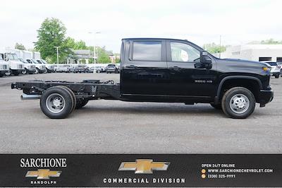 2024 Chevrolet Silverado 3500 Crew Cab 4x4, Cab Chassis for sale #29759 - photo 1