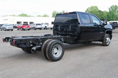 2024 Chevrolet Silverado 3500 Crew Cab 4x4, Cab Chassis for sale #29759 - photo 2