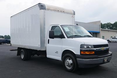 Used 2020 Chevrolet Express 4500 RWD, Box Van for sale #29918A - photo 1