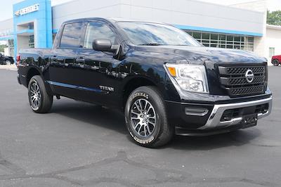 Used 2022 Nissan Titan SV Crew Cab 4x4, Pickup for sale #30046A - photo 1