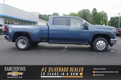 New 2025 Chevrolet Silverado 3500 LTZ Crew Cab 4x4, Pickup for sale #30259 - photo 1