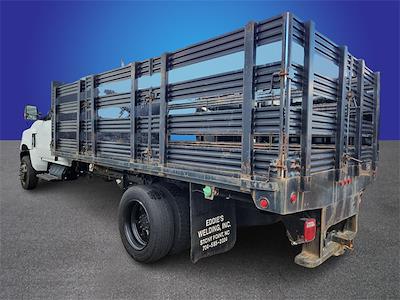 Used 2020 Chevrolet Silverado 5500 Work Truck Regular Cab 4x4, Stake Bed for sale #55663X - photo 2
