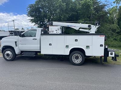 New 2023 Chevrolet Silverado 5500 Work Truck Regular Cab 4x2, Knapheide KMT Mechanics Body for sale #TF20705 - photo 2