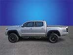 Used 2017 Toyota Tacoma TRD Off-Road Double Cab 4x4, Pickup for sale #TR91793B - photo 7