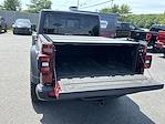 2021 Jeep Gladiator Crew Cab 4WD, Pickup for sale #P860A - photo 4