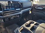 2025 Chevrolet Silverado 1500 Crew Cab 4WD, Pickup for sale #147484 - photo 20