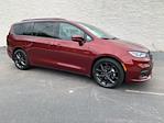Used 2022 Chrysler Pacifica Limited FWD, Minivan for sale #62239P - photo 1