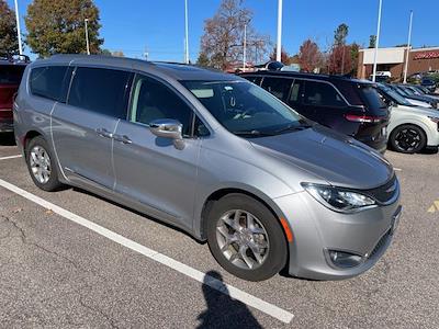 Used 2018 Chrysler Pacifica Limited FWD, Minivan for sale #KA14249A - photo 2