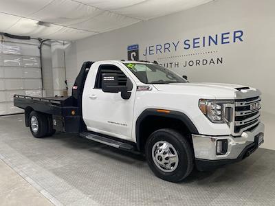 Used 2022 GMC Sierra 3500 SLE Regular Cab 4WD, Flatbed Truck for sale #617748 - photo 1