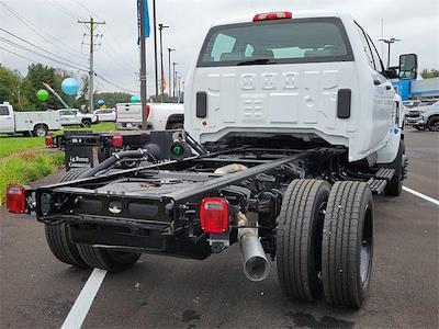 2024 Chevrolet Silverado 5500 Crew Cab DRW 4WD, Cab Chassis for sale #24-1652 - photo 2