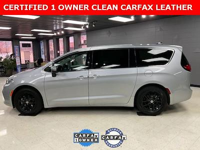 Used 2023 Chrysler Pacifica Touring L FWD, Minivan for sale #M566533S - photo 1