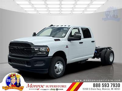 2024 Ram 3500 Crew Cab DRW 4x4, Cab Chassis for sale #RG290731 - photo 1