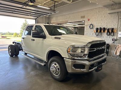 2024 Ram 3500 Crew Cab DRW 4x4, Cab Chassis for sale #DF1607 - photo 1