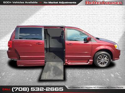 Used 2017 Dodge Grand Caravan SXT FWD, Mobility for sale #H0085 - photo 1