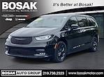 Used 2023 Chrysler Pacifica Limited FWD, Minivan for sale #M10603P - photo 1