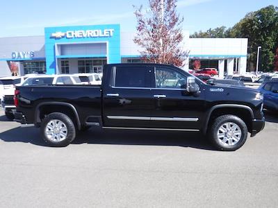 2025 Chevrolet Silverado 2500 Crew Cab 4WD, Pickup for sale #25068 - photo 2