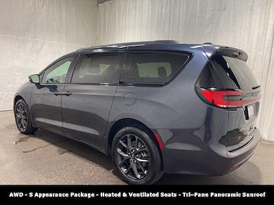 Used 2021 Chrysler Pacifica Limited AWD, Minivan for sale #C8797 - photo 2