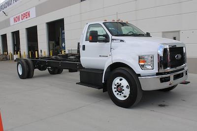 2025 Ford F-750 Regular Cab DRW RWD, Cab Chassis for sale #250044 - photo 1