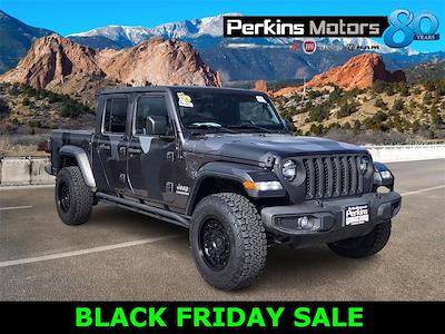 Used 2021 Jeep Gladiator Overland Crew Cab 4x4, Pickup for sale #555558A - photo 1