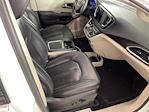 Used 2022 Chrysler Pacifica Touring L FWD, Minivan for sale #MMR08091 - photo 40