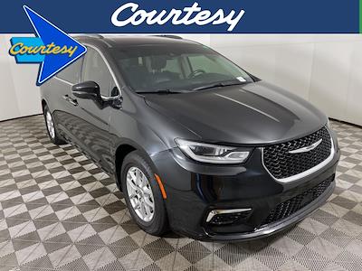 Used 2021 Chrysler Pacifica Touring L FWD, Minivan for sale #R248833A - photo 1